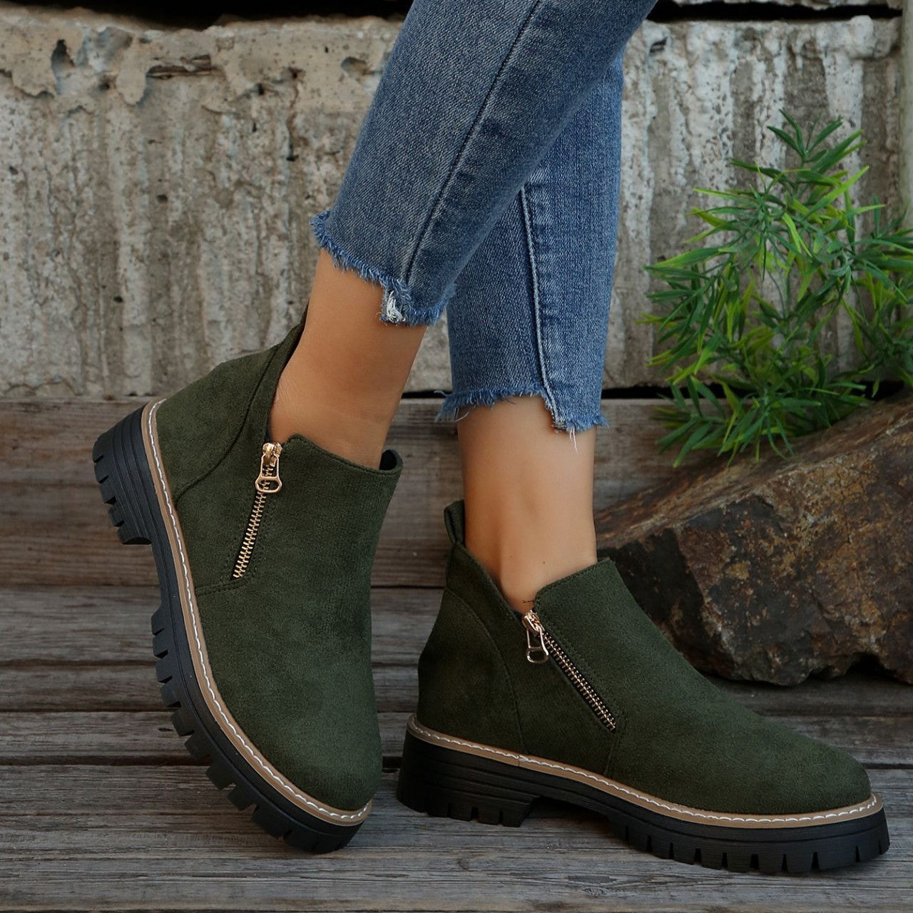 Bootara Women's Metro Chelsea Boots - Side-Zip Suede Ankle Boots with Chunky Heel (US 5-10.5)